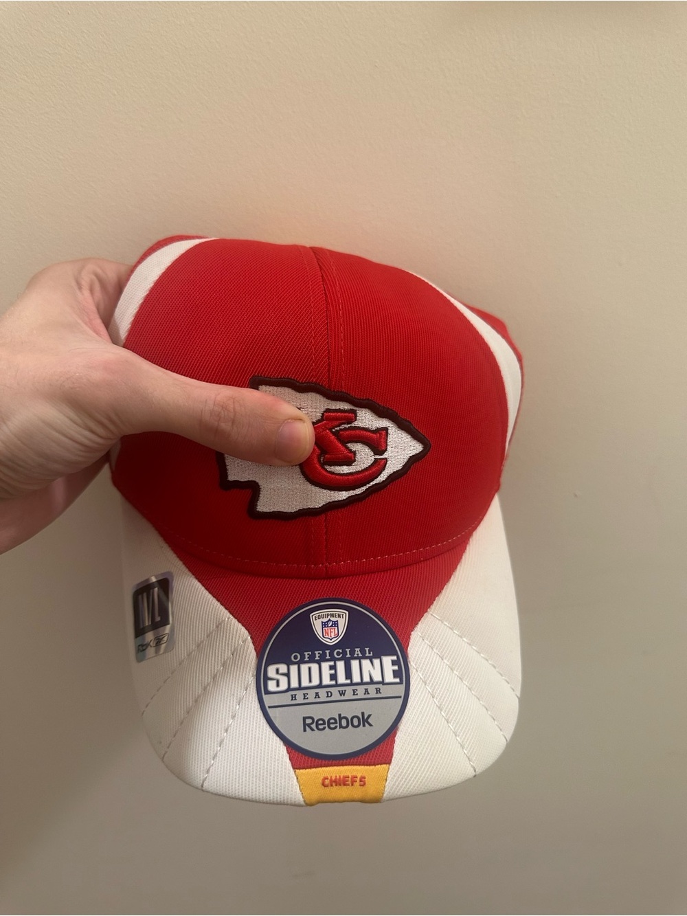 Red & White Kansas City chiefs Sideline Hat with Embroidered Logo